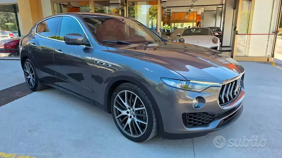 Usata Maserati Levante 250 CV (183 kW) 2018 Marrone SUV