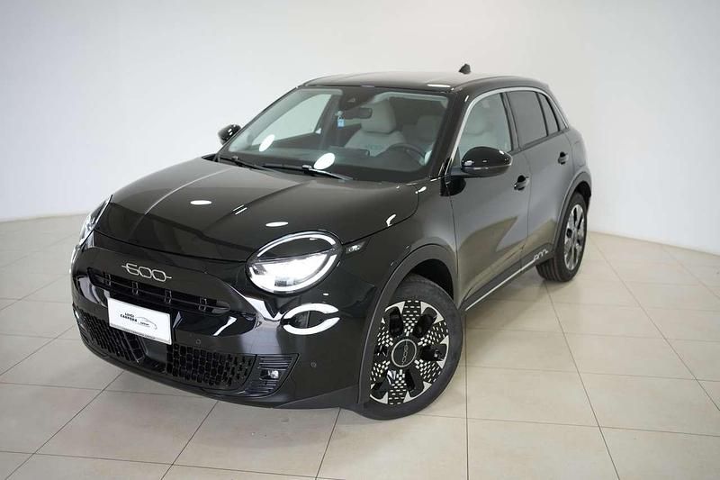 Nero tortora Nuova 2025 Fiat 600 La Prima SUV | 24.490 € - Immagine 1/4