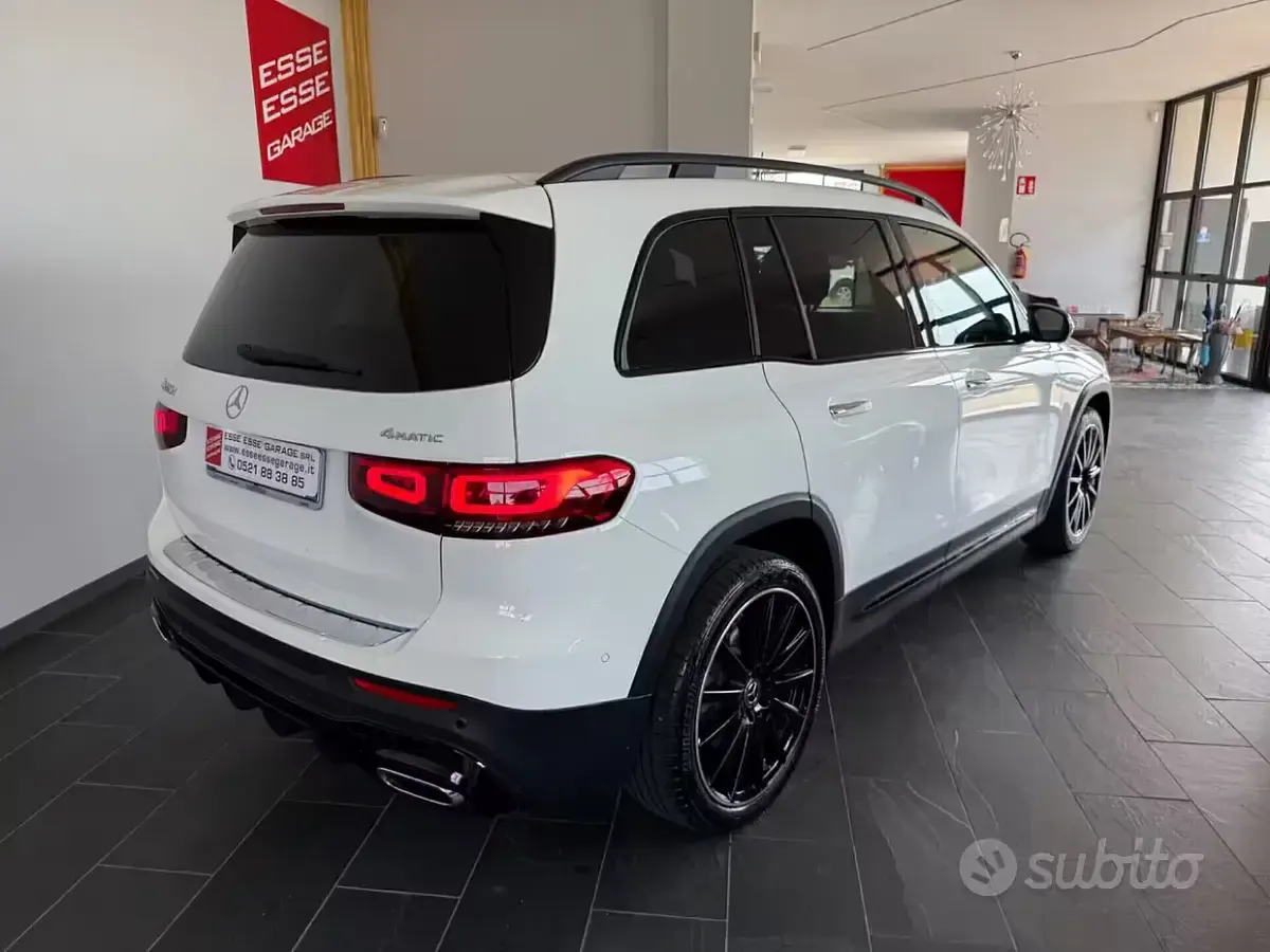 Usata Mercedes GLB220 Premium 190 CV (139 kW) 2023 Bianco SUV