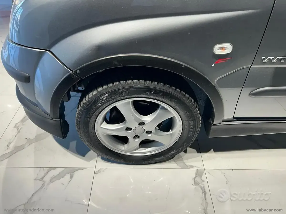 Usata Suzuki Ignis GL 99 CV (72 kW) 2007 Grigio Utilitaria