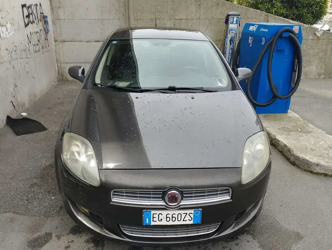 Usata Fiat Bravo 105 CV (77 kW) 2011 Utilitaria