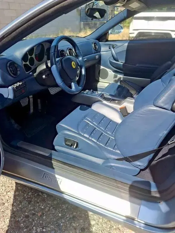 Usata Ferrari 360 400 CV (294 kW) 2004 Grigio Coupé