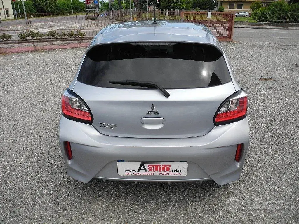 Usata Mitsubishi Space Star Intense 71 CV (52 kW) 2022 Grigio Utilitaria