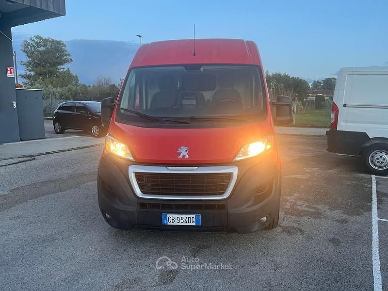 Usata Peugeot Boxer 140 CV (102 kW) 2020 Rosso Furgone
