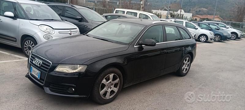 Usata Audi A4 Advanced 120 CV (88 kW) 2011 Nero Station wagon