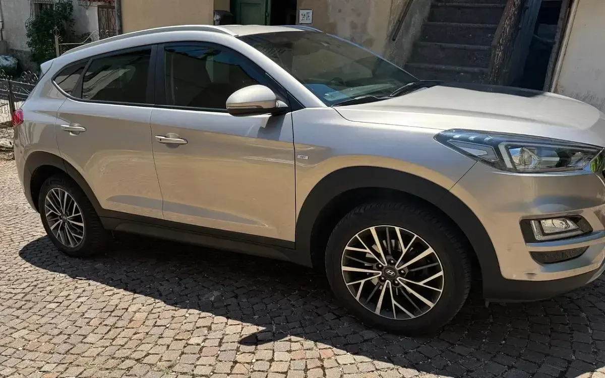 Usata Hyundai Tucson 115 CV (84 kW) 2019 Grigio SUV