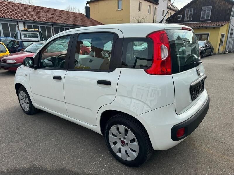 Usata Fiat Panda Lounge 69 CV (50 kW) 2013 Bianco Utilitaria