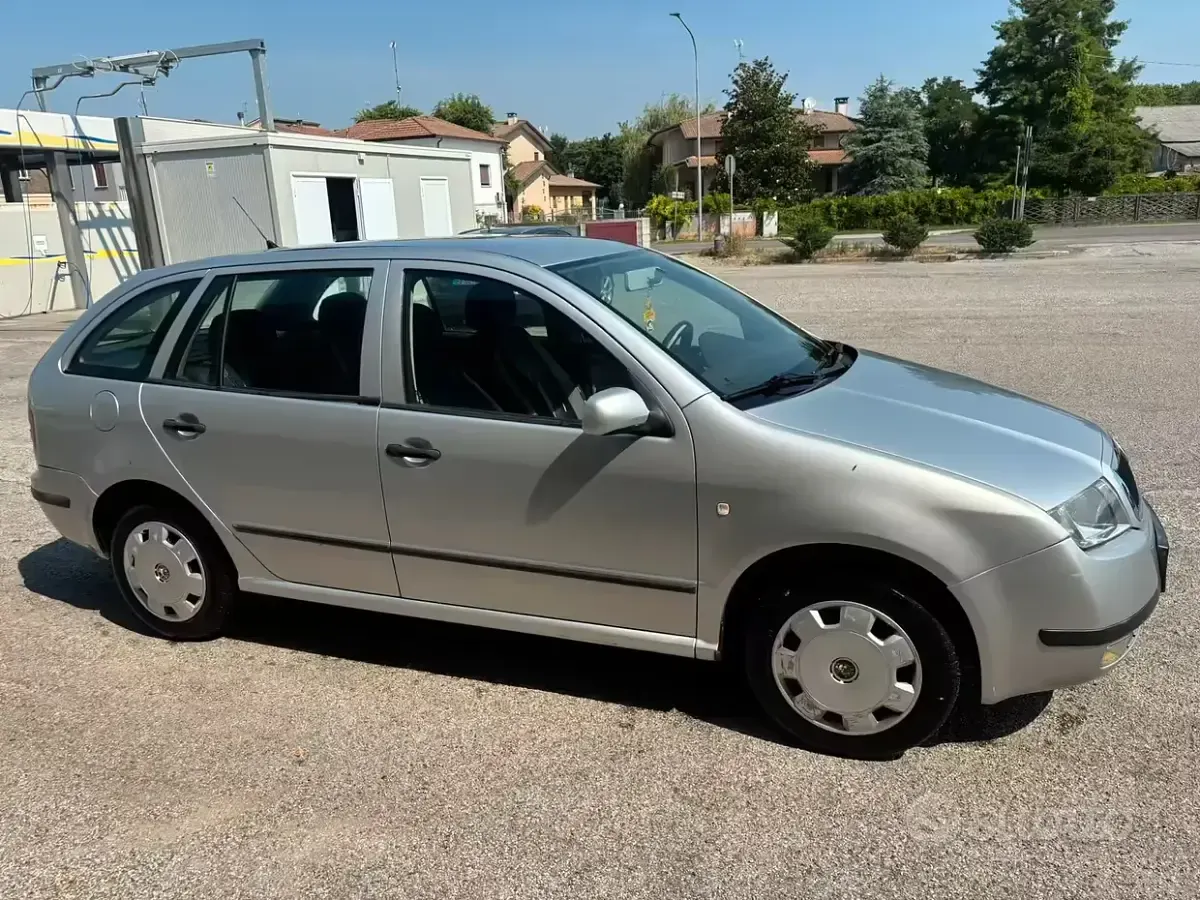Usata Skoda Fabia 64 CV (47 kW) 2004 Station wagon