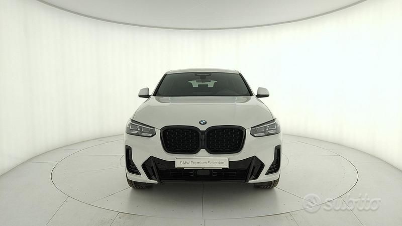 Usado BMW X4 M Sport 190 HP (139 kW) 2024 Branco SUV