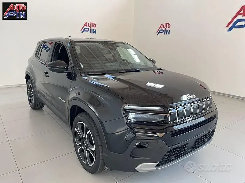 Nuova Jeep Avenger Summit 100 CV (73 kW) 2026 Nero SUV