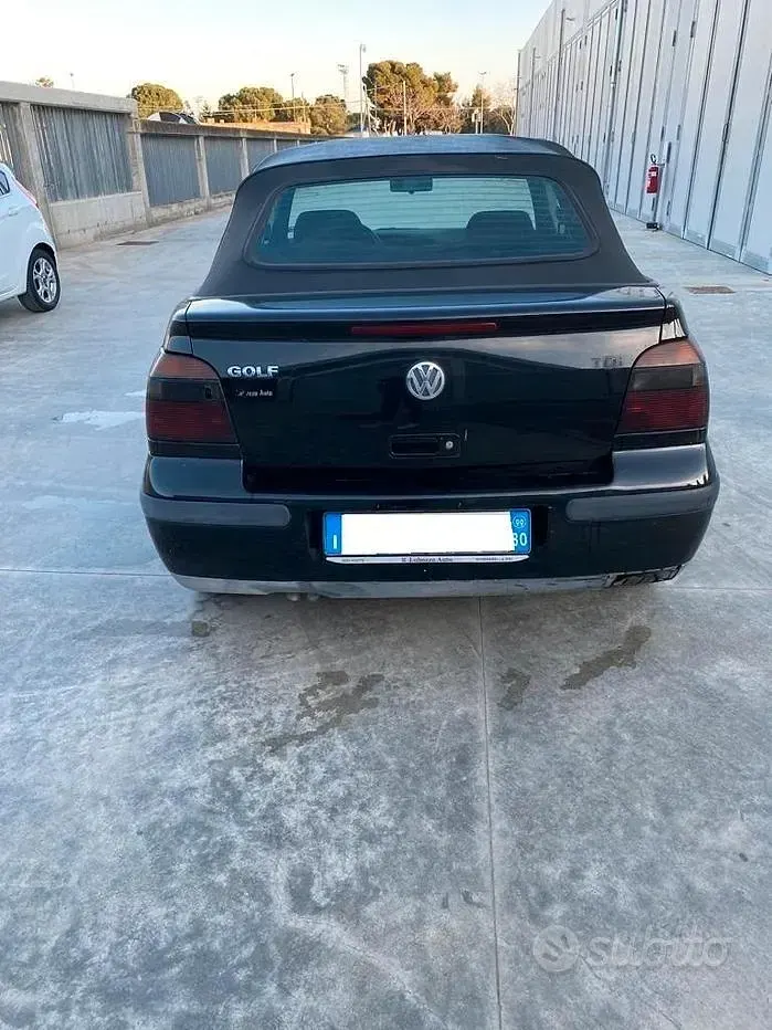 Usata VW Golf Highline 110 CV (80 kW) 1999 Nero Cabrio