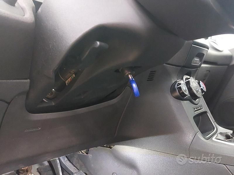 Usata Ford Fiesta 75 CV (55 kW) 2016 Bianco Berlina