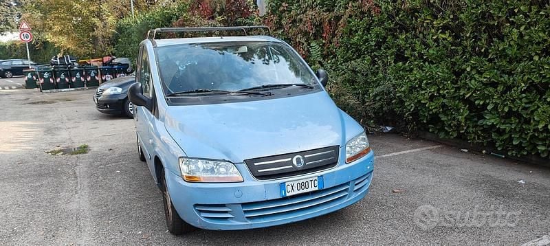 Usata Fiat Multipla 103 CV (75 kW) 2005 Blu Monovolume