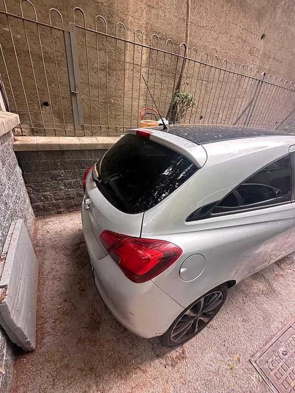 Usata Opel Corsa 69 CV (50 kW) 2015 Grigio Berlina