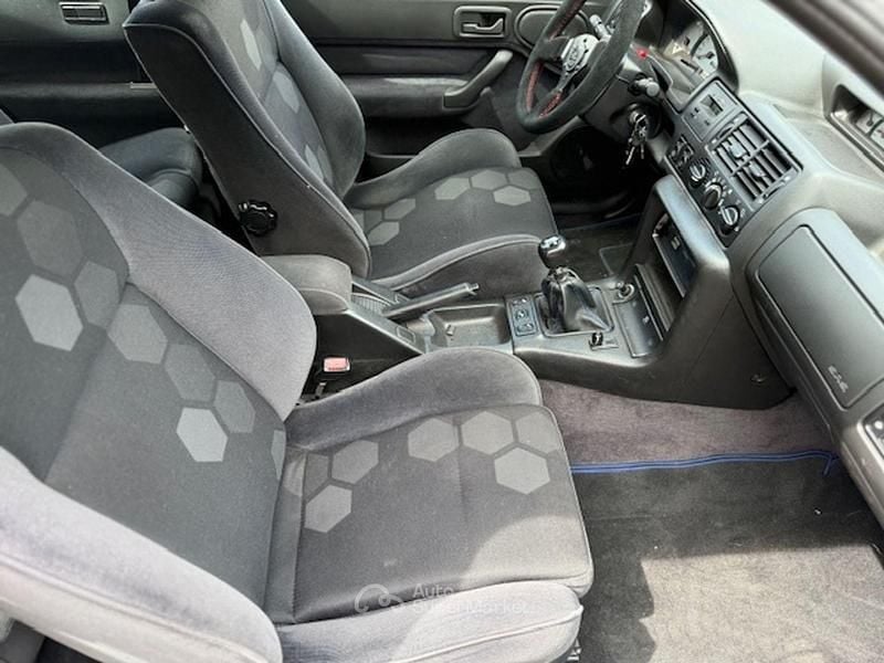 Usata Ford Escort RS 220 CV (161 kW) 1994 Gray Berlina