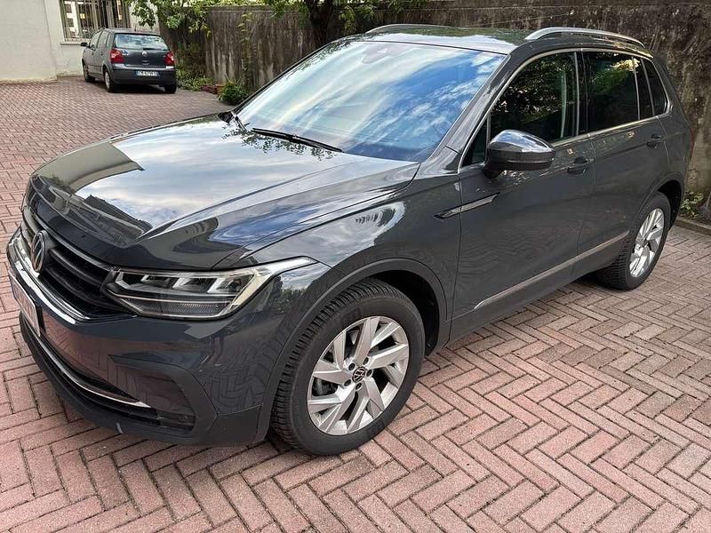 Usata VW Tiguan 150 CV (110 kW) 2021 Nero SUV