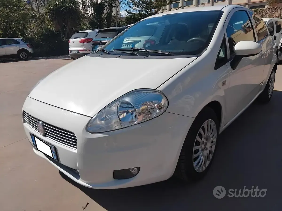 Usata Fiat Grande Punto 75 CV (55 kW) 2010 Utilitaria