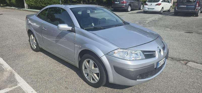 Usata Renault Mégane Cabriolet Dynamique 113 CV (83 kW) 2007 Cabrio