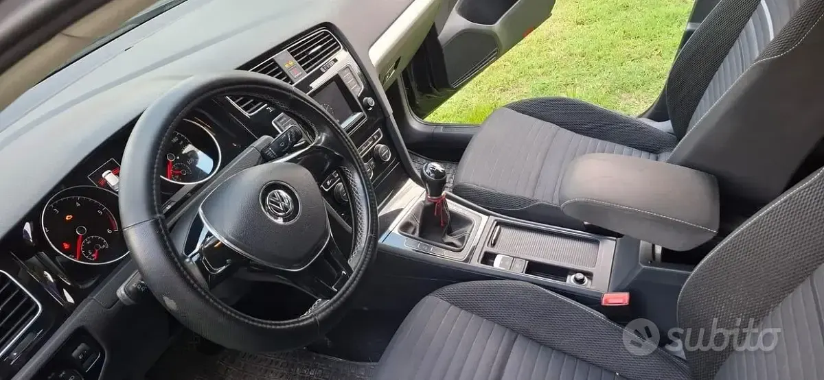 Usata VW Golf VII 110 CV (80 kW) 2023 Nero Berlina
