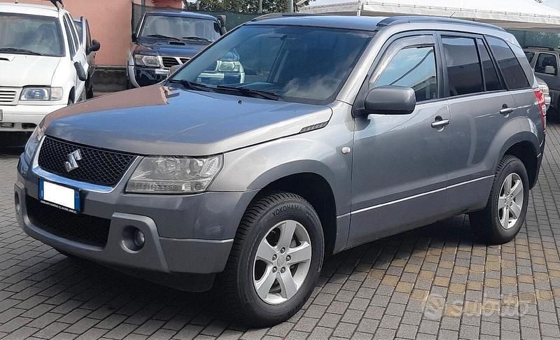 Grigio Usata 2006 Suzuki Grand Vitara SUV | 8490 € - Immagine 1/4