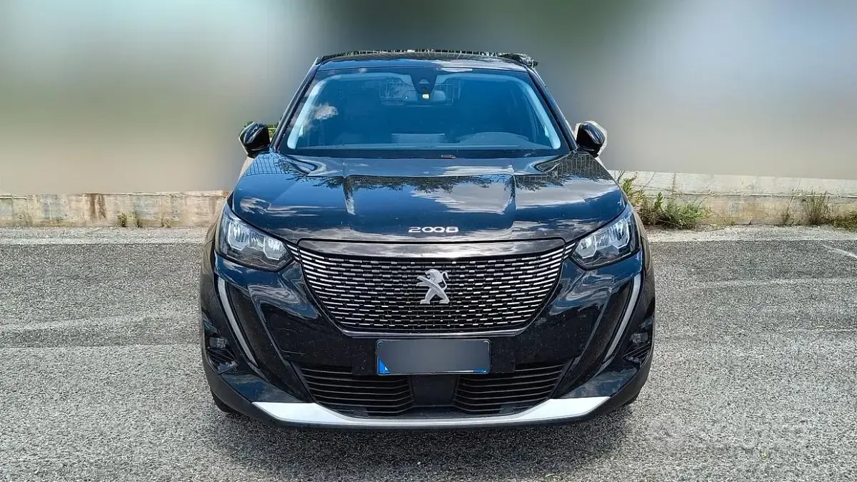 Usata Peugeot 2008 Allure 131 CV (96 kW) 2021 Nero SUV