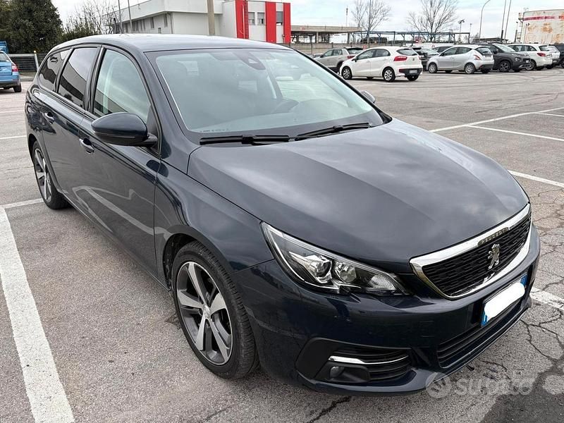 Usata Peugeot 308 SW Allure 131 CV (96 kW) 2020 Grigio Station wagon