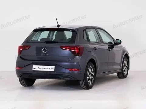 Usata VW Polo Life 95 CV (69 kW) 2024 Grigio Utilitaria