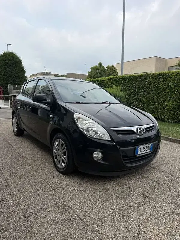 Usata Hyundai i20 Classic 77 CV (56 kW) 2011 Utilitaria