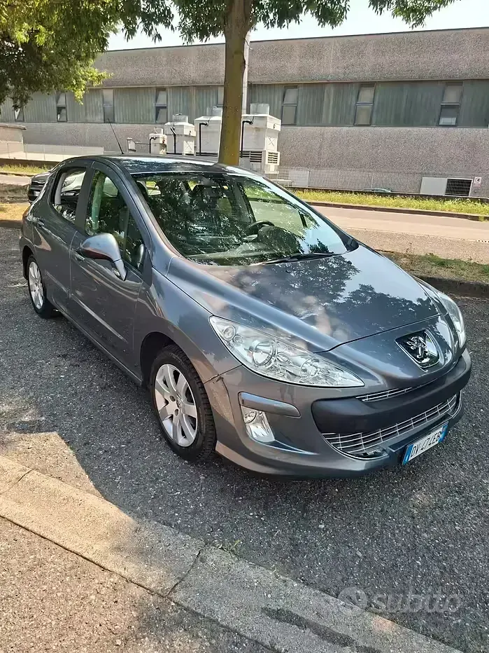 Usata Peugeot 308 120 CV (88 kW) 2009 Grigio Berlina