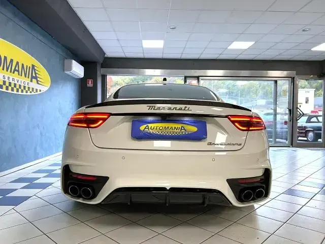 Usata Maserati Granturismo 550 CV (404 kW) 2025 Bianco Coupé
