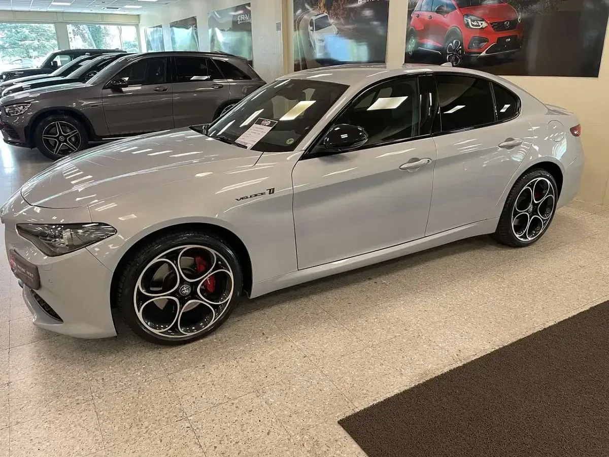 Usata Alfa Romeo Giulia Ti 280 CV (205 kW) 2021 Grigio Berlina