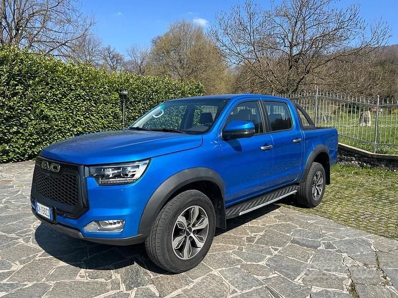 Usata EVO Cross 4 136 CV (100 kW) 2023 Blu Pick-up