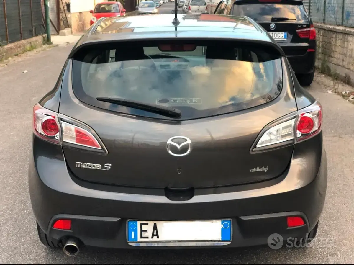 Usata Mazda 3 109 CV (80 kW) 2010 Grigio Berlina