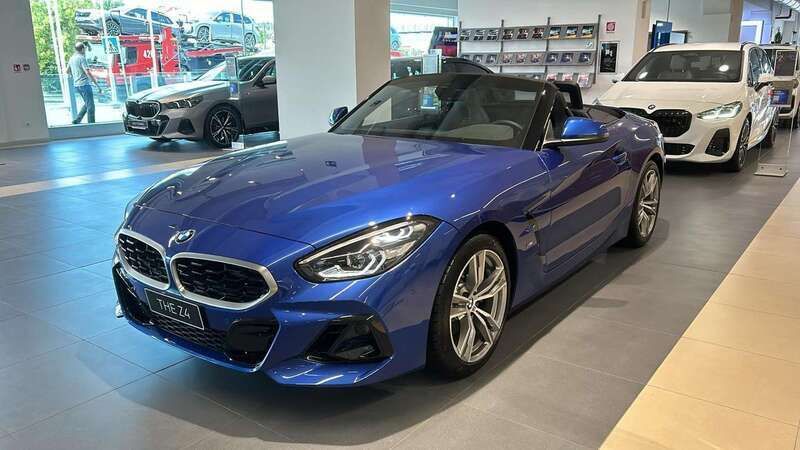 Usata BMW Z4 197 CV (144 kW) 2024 Blu Cabrio