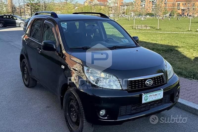 Usata Daihatsu Terios SHO 105 CV (77 kW) 2010 Nero SUV