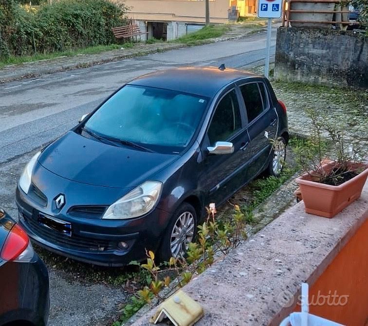 Usata Renault Clio II 2008 Grigio Utilitaria