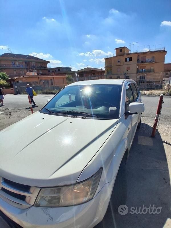 Usata Fiat Freemont 140 CV (102 kW) 2011 Bianco SUV