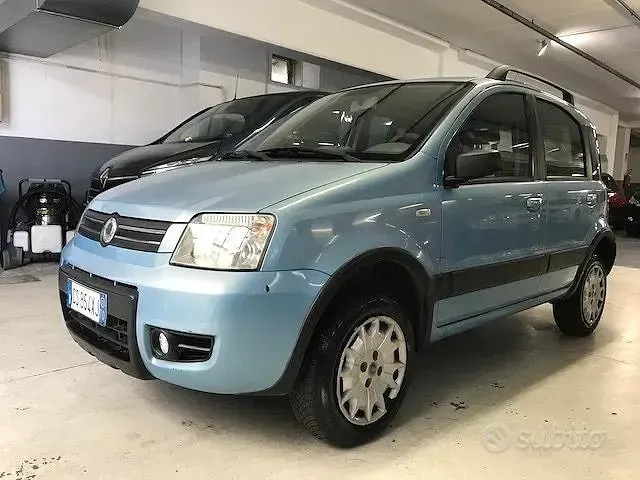 Usata Fiat Panda 4x4 Climbing 60 CV (44 kW) 2005 Blu Utilitaria