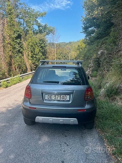 Usata Fiat Sedici 107 CV (78 kW) 2007 Grigio SUV