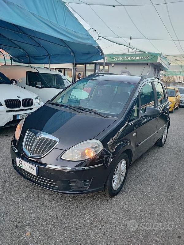 Usata Lancia Musa 77 CV (56 kW) 2012 Nero Monovolume