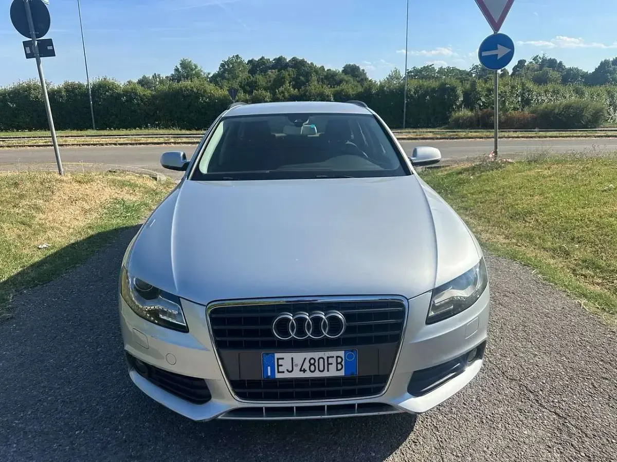 Usata Audi A4 Advanced 143 CV (105 kW) 2011 Grigio Station wagon