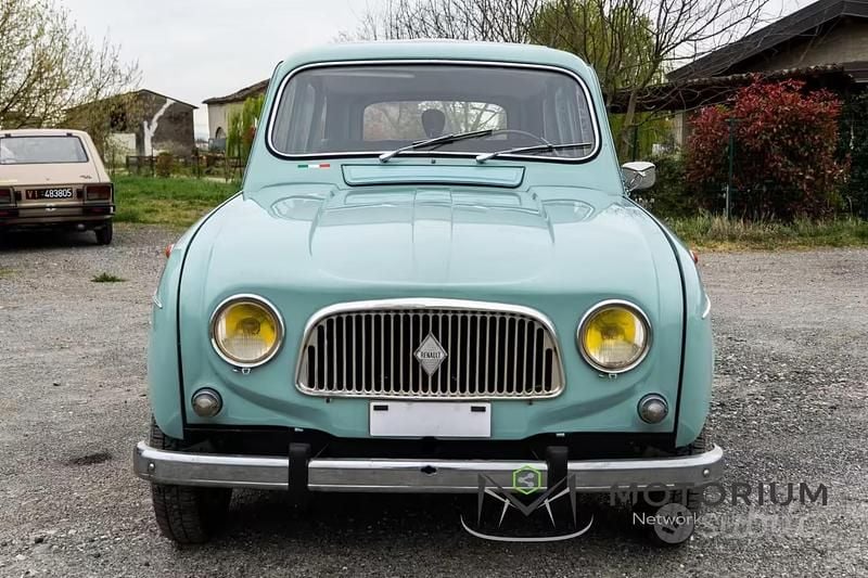 Usata Renault R4 26 CV (19 kW) 1960 Blu Berlina