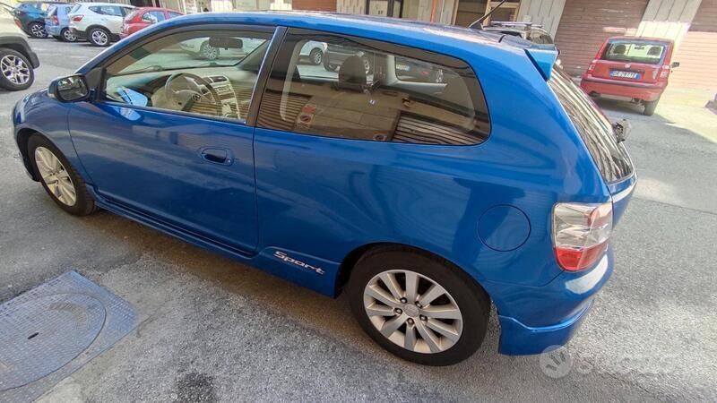 Usata Honda Civic Sport 125 CV (91 kW) 2004 Blu Coupé