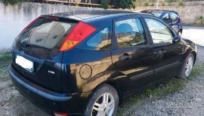 Usata Ford Focus 116 CV (85 kW) 2002 Nero Berlina