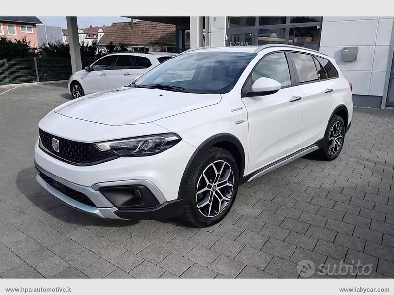 Usata Fiat Tipo Cross 130 CV (95 kW) 2022 Bianco Station wagon