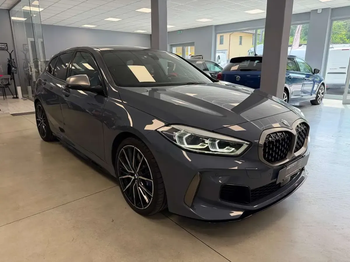 Usata BMW M135 306 CV (225 kW) 2020 Grigio Utilitaria