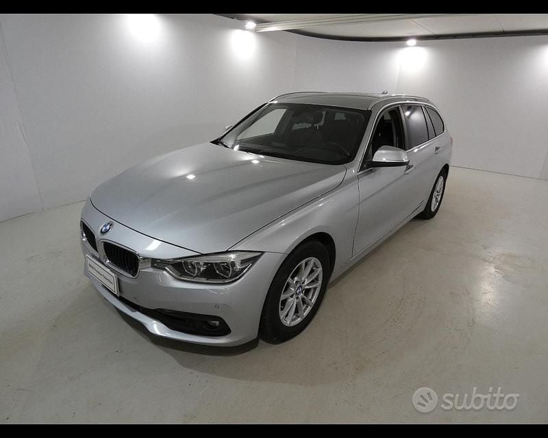 Usata BMW 316 Advantage 115 CV (84 kW) 2018 Glaciersilver metallizzato Station wagon