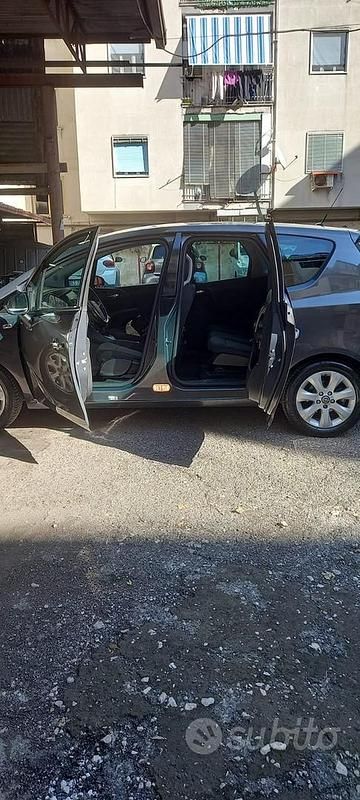 Usata Opel Meriva 120 CV (88 kW) 2013 Grigio Monovolume