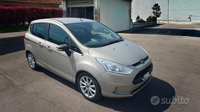 Begagnad Ford B-MAX Business Edition 87 HK (63 kW) 2017 Grå Minibuss