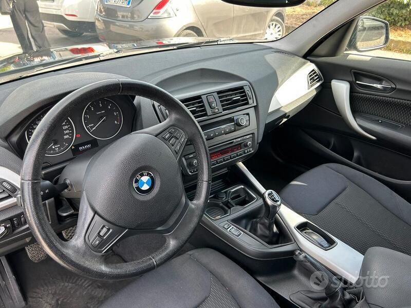 Usata BMW 116 116 CV (85 kW) 2011 Nero Utilitaria